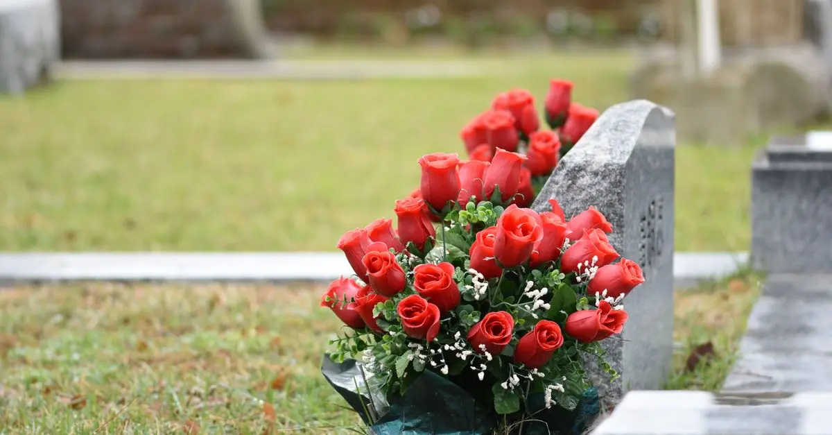 Comment choisir le lieu parfait pour un service mémorial