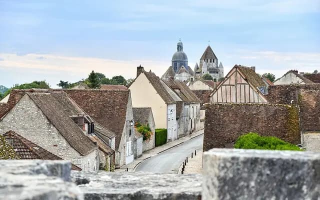 Comment écrire un faire-part mémorial touchant et respectueux