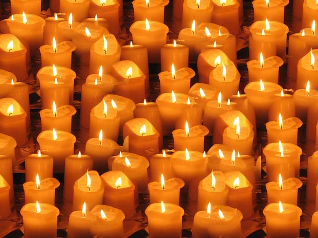 Comment intégrer la spiritualité dans un service mémorial